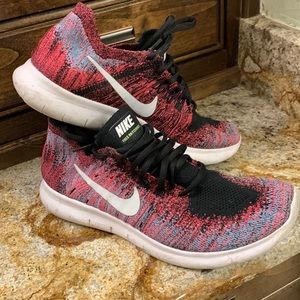 Nike Flyknit ladies Athletic shoes